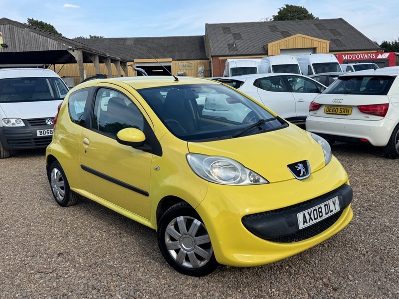 Peugeot 107 Hatchback Red #14