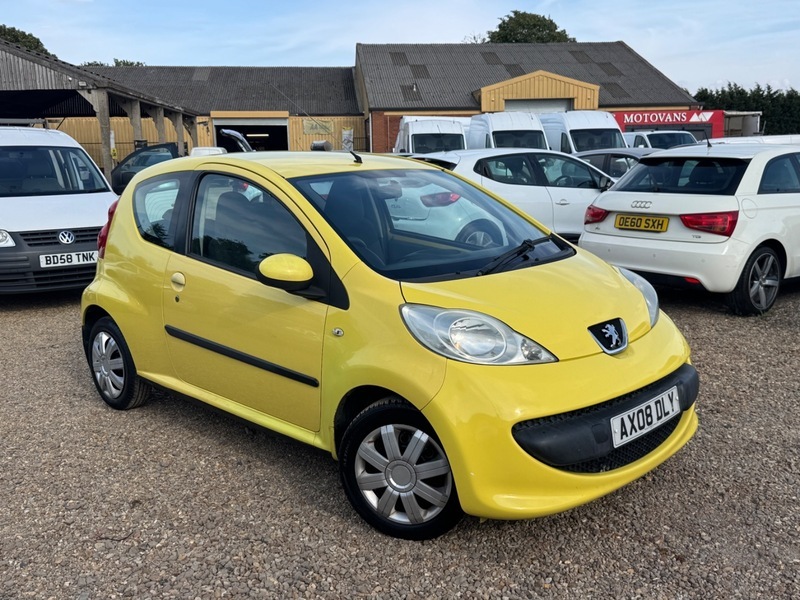 Peugeot 107 Hatchback Red #13