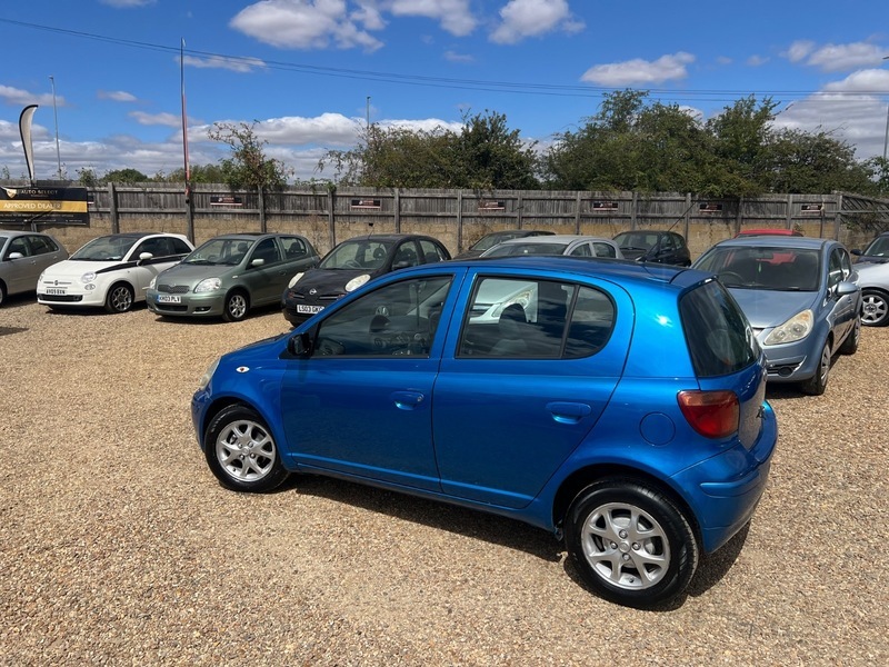 Toyota Yaris T3 #9