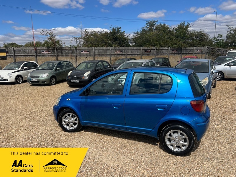 Toyota Yaris Vvti T Spirit Blue #4