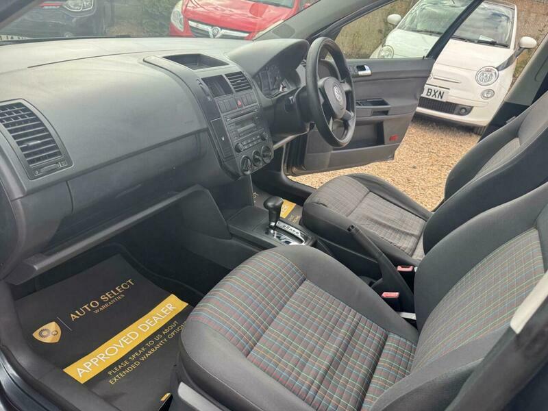 Volkswagen Polo Hatchback 1.2 E 200656 Silver #19