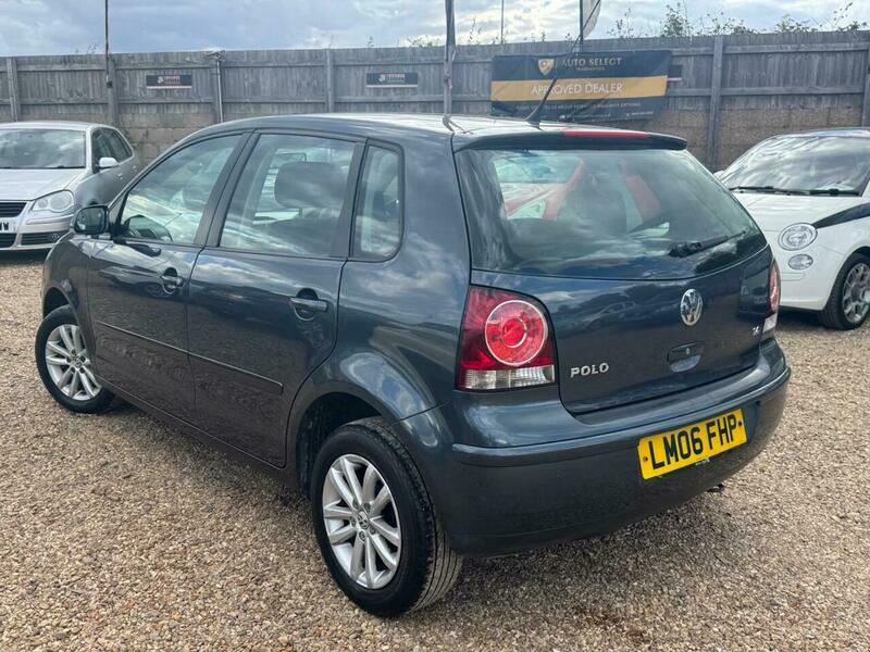 Volkswagen Polo Hatchback 1.2 E 200656 Silver #11
