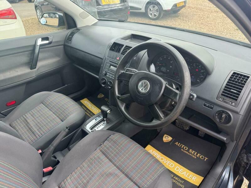 Volkswagen Polo Hatchback 1.2 E 200656 Silver #22