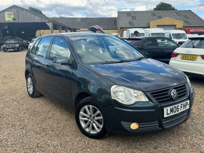Volkswagen Polo Hatchback 1.2 E 200656 Silver #15