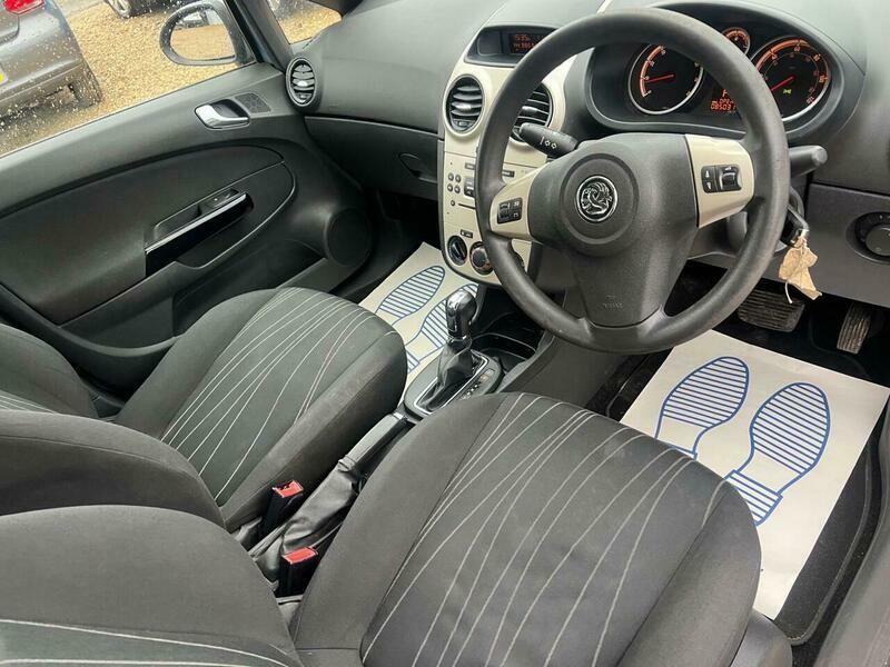 Vauxhall Corsa 1.2 Life 16V 80 Bhp Black #24