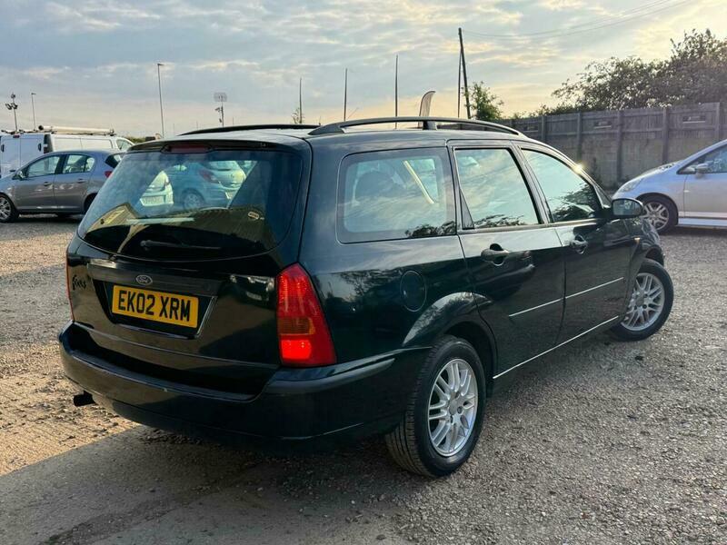 Ford Focus 1.8 L 1.8 Tddi Ghia Blue #12