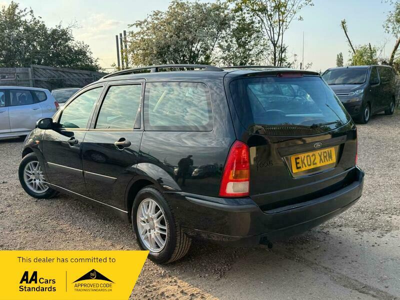 Ford Focus 1.8 L 1.8 Tddi Ghia Blue #2