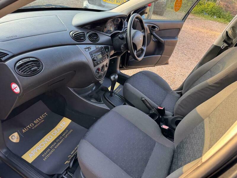 Ford Focus 1.8 L 1.8 Tddi Ghia Blue #18