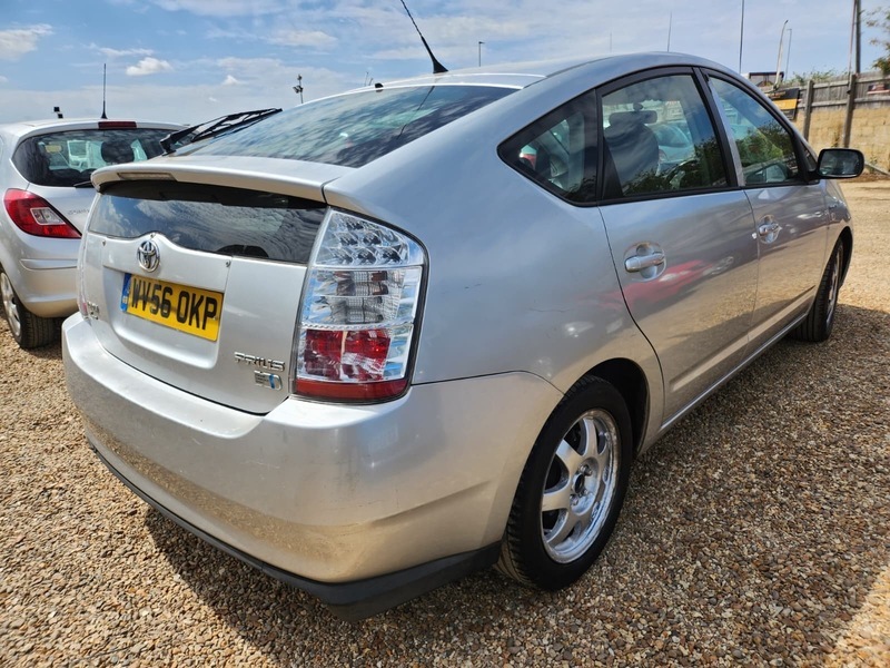Toyota Prius T4 Black #8