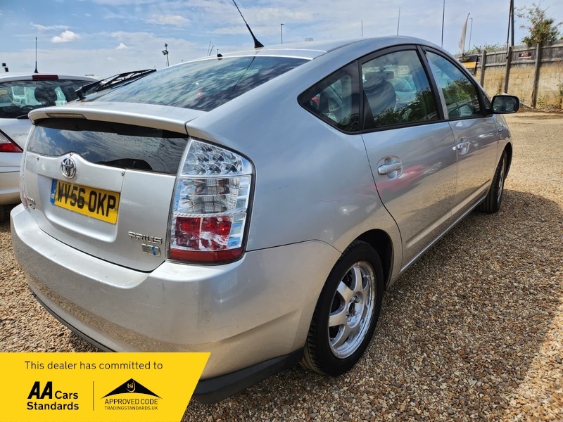 Toyota Prius Vvt-i T Spirit Silver #2