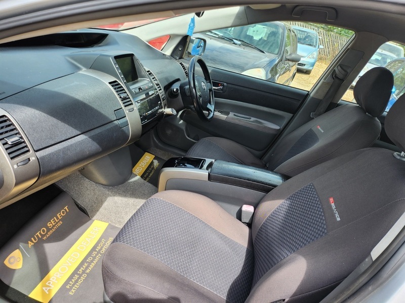 Toyota Prius T4 Black #19