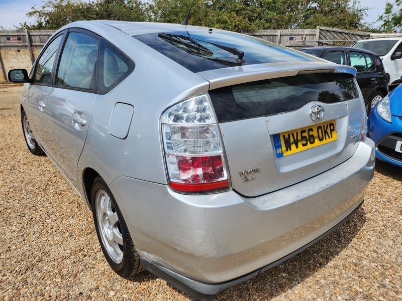 Toyota Prius T4 Black #17