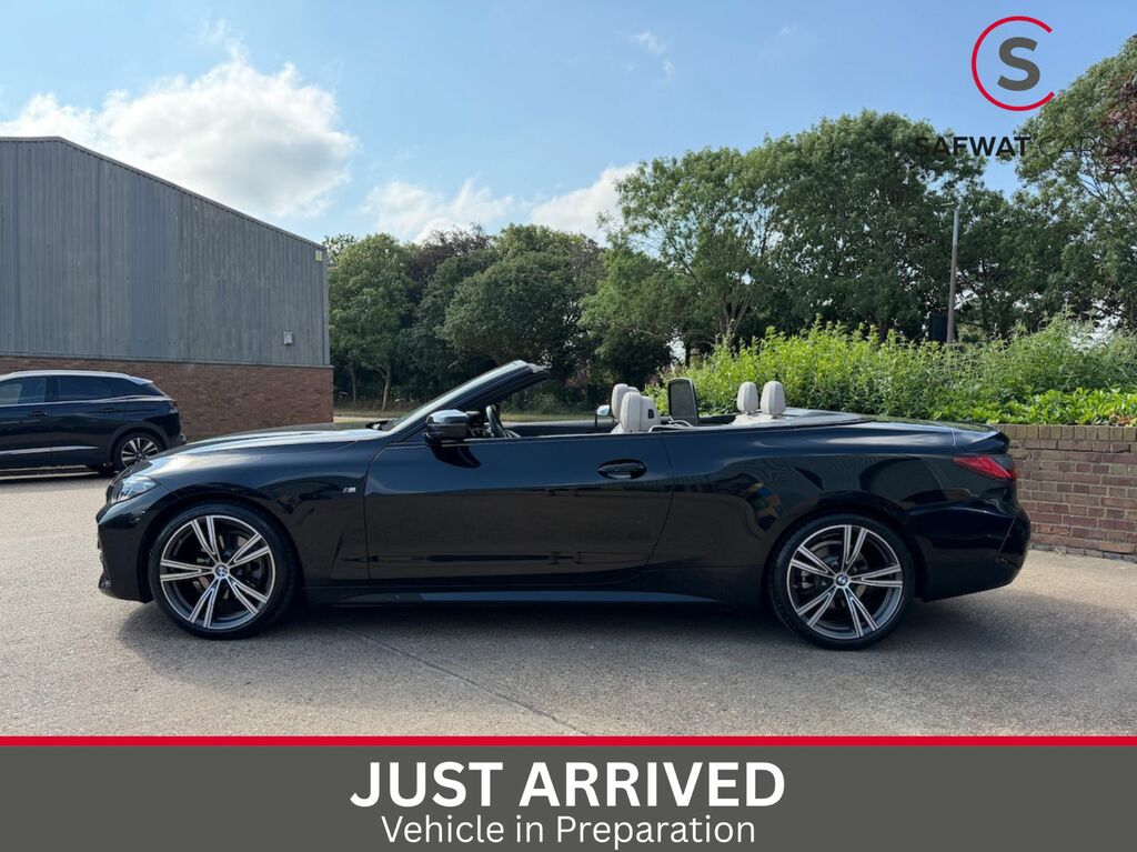 BMW 4 Series 2021 2.0 420I M Sport Convertible Black #4