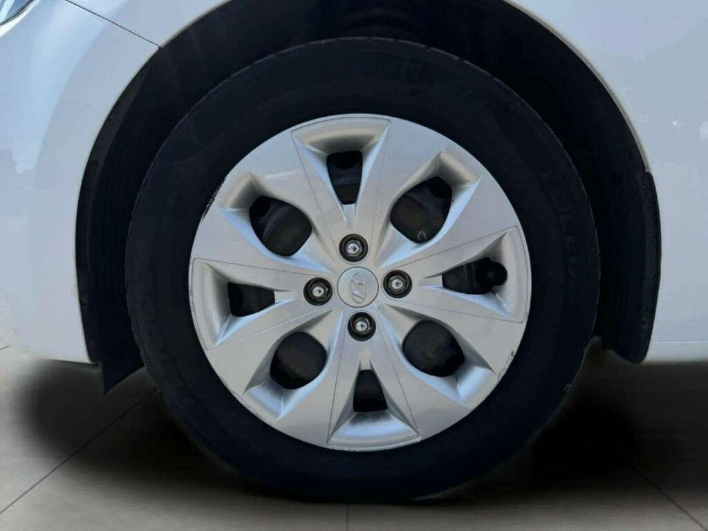 Hyundai I20 Hatchback Black #13