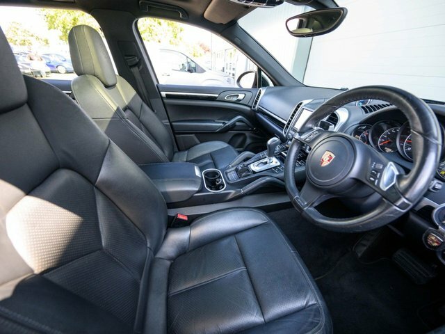 Porsche Cayenne 3L Null White #11