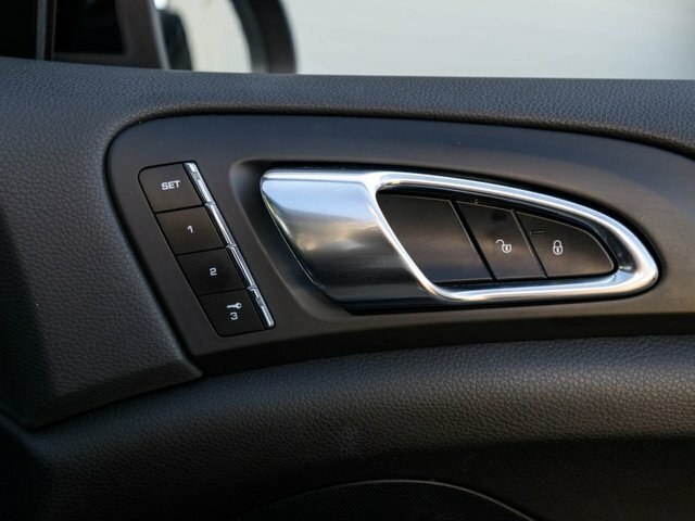 Porsche Cayenne 3L Null White #25