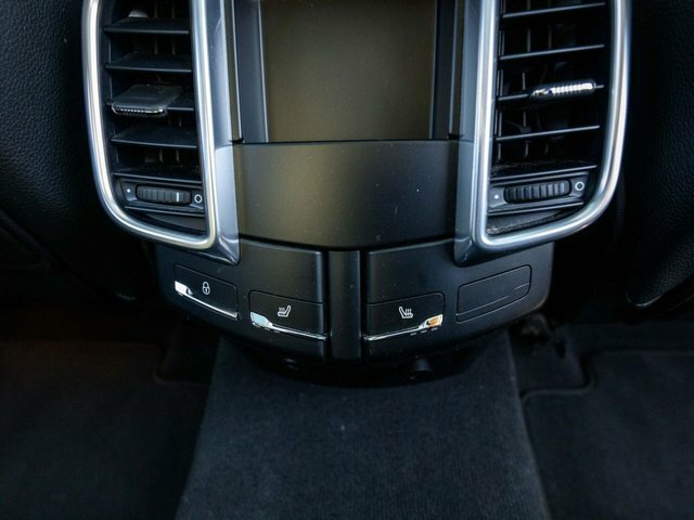 Porsche Cayenne 3L Null White #15