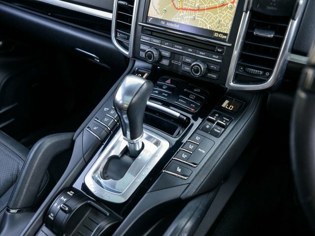 Porsche Cayenne 3L Null White #32