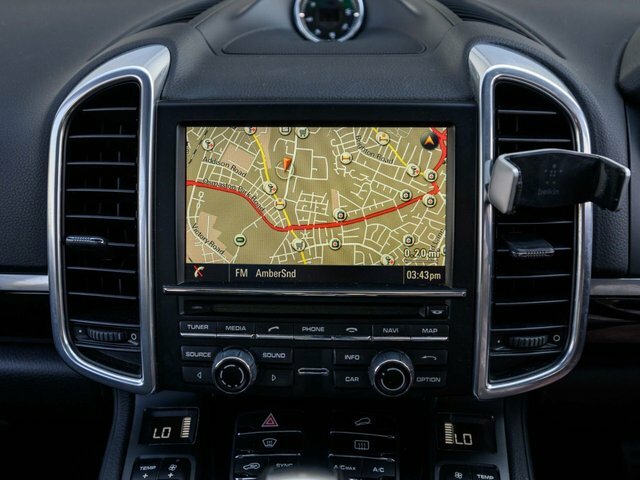 Porsche Cayenne 3L Null White #29