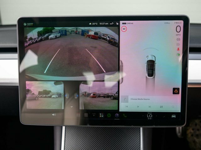 Tesla Model 3 Standard Range Plus Saloon Rwd White #24