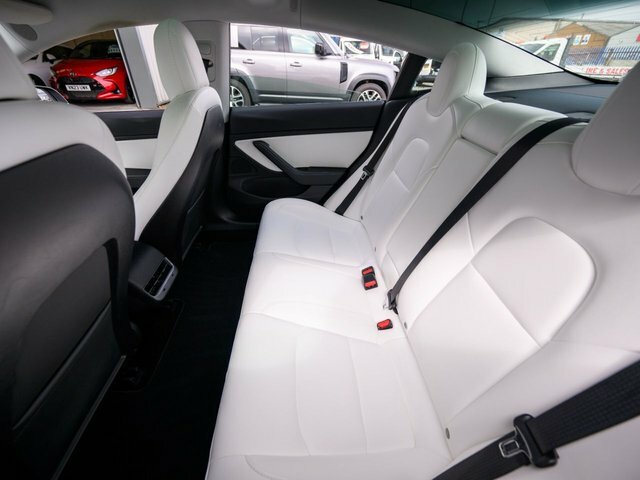 Tesla Model 3 Standard Range Plus Saloon Rwd White #14
