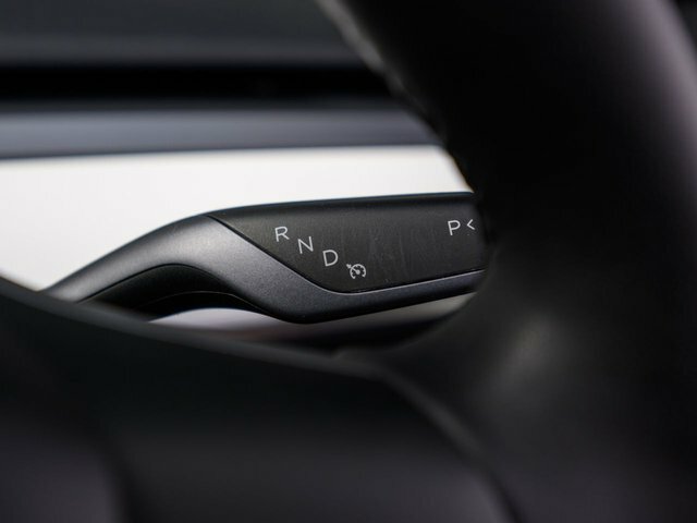 Tesla Model 3 Standard Range Plus Saloon Rwd White #21