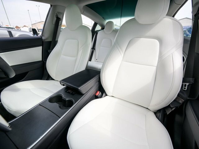 Tesla Model 3 Standard Range Plus Saloon Rwd White #18