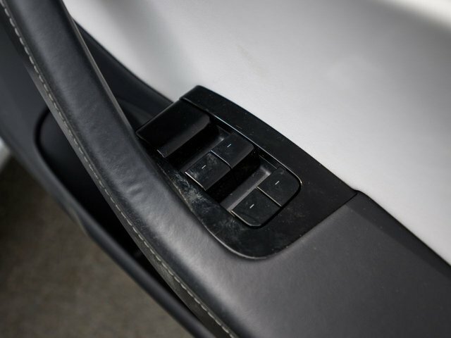 Tesla Model 3 Standard Range Plus Saloon Rwd White #20