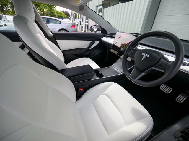 Tesla Model 3 Standard Range Plus Saloon Rwd White #11