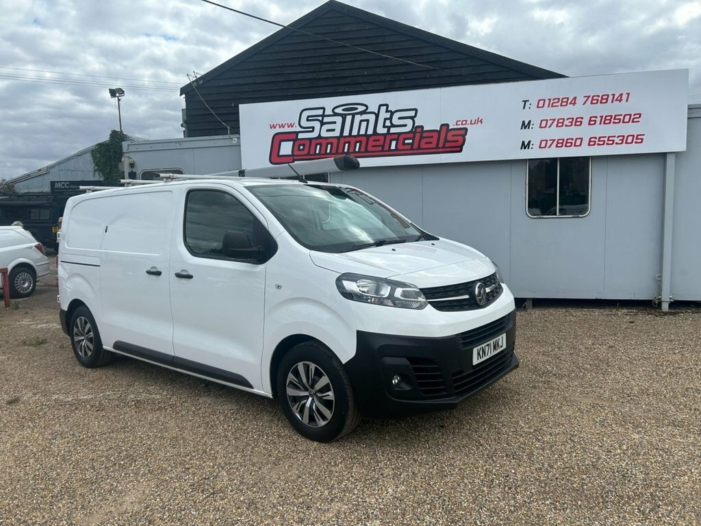 Vauxhall Vivaro 1.5L Dynamic 6Dr White
