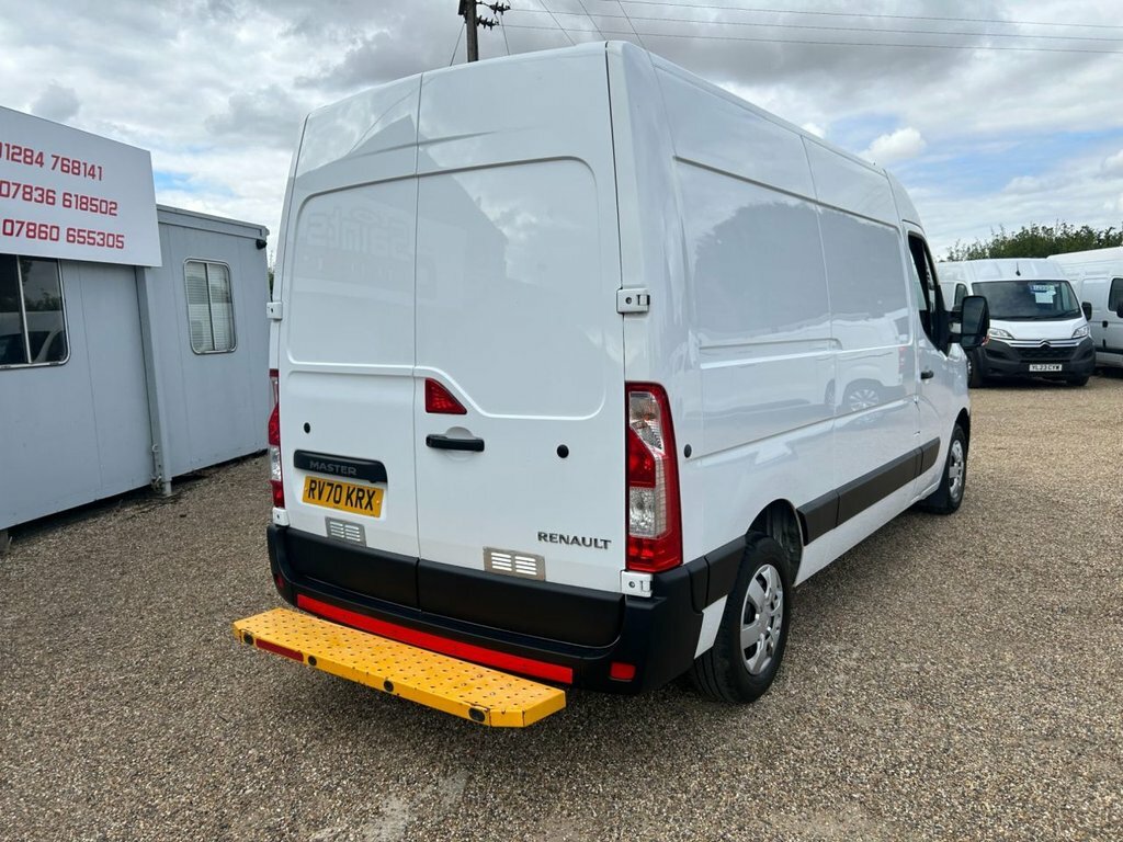 Renault Master Panel Van 2.3 Dci 35 Business Fwd Lwb Medium Roof White #18