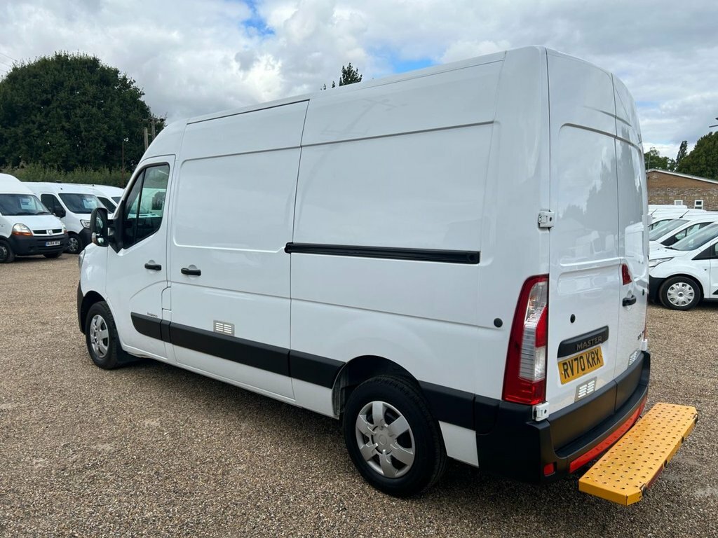 Renault Master Panel Van 2.3 Dci 35 Business Fwd Lwb Medium Roof White #22
