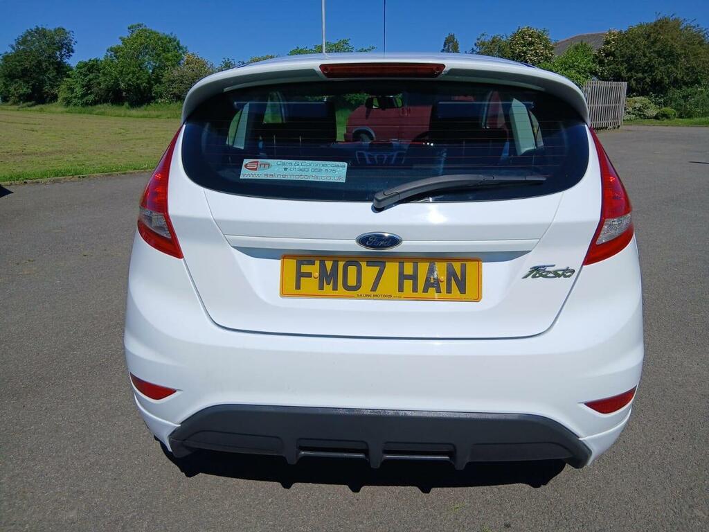 Ford Fiesta Hatchback 1.6 Zetec S 201161 White #6