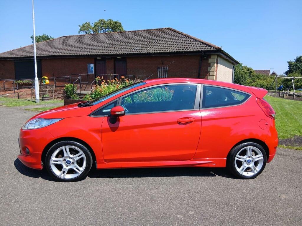 Ford Fiesta Hatchback 1.6 Td Zetec S 201262 Red #3