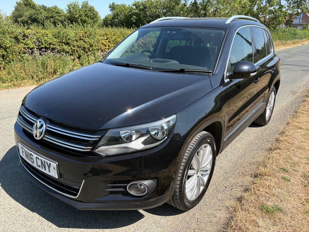 Volkswagen Tiguan 2.0 Tdi Bluemotion Tech Match Edition 4Wd Euro 6 Black