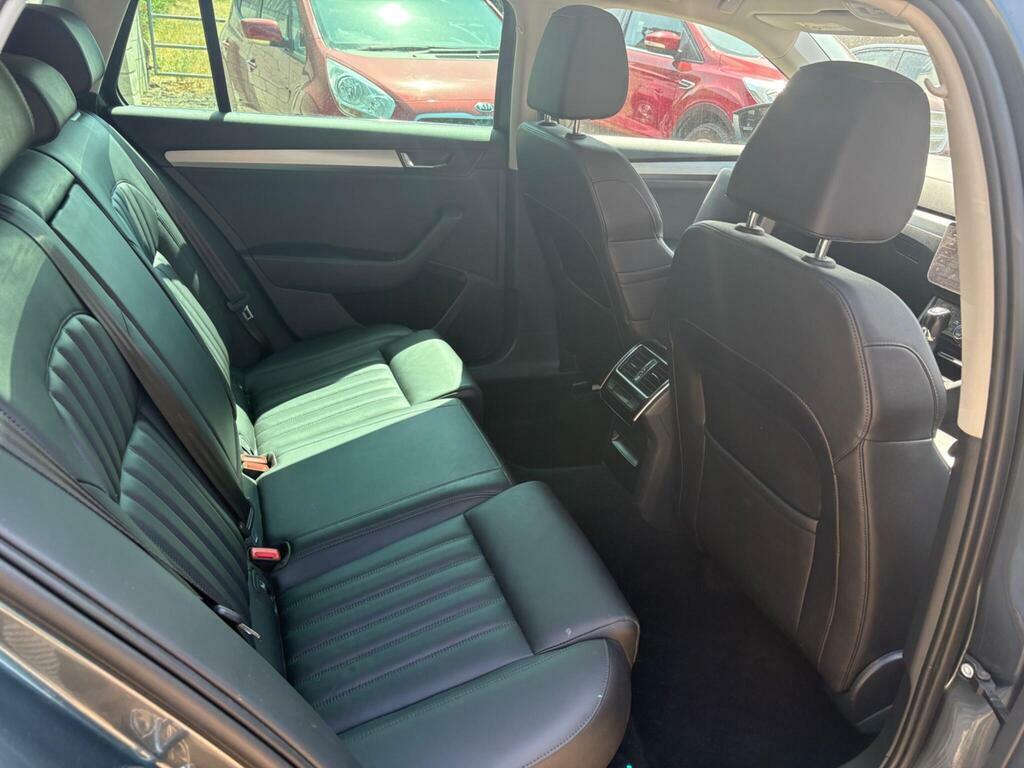 Skoda Superb 2.0 Tdi Cr Se Technology Dsg 7 Speed Blue #10