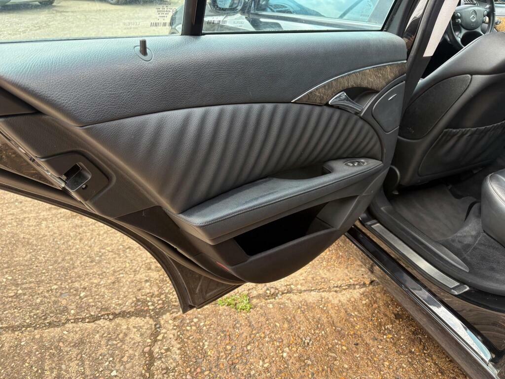 Mercedes-Benz E Class 2.1L E220 Avantgarde Cdi Estate Au Black #17