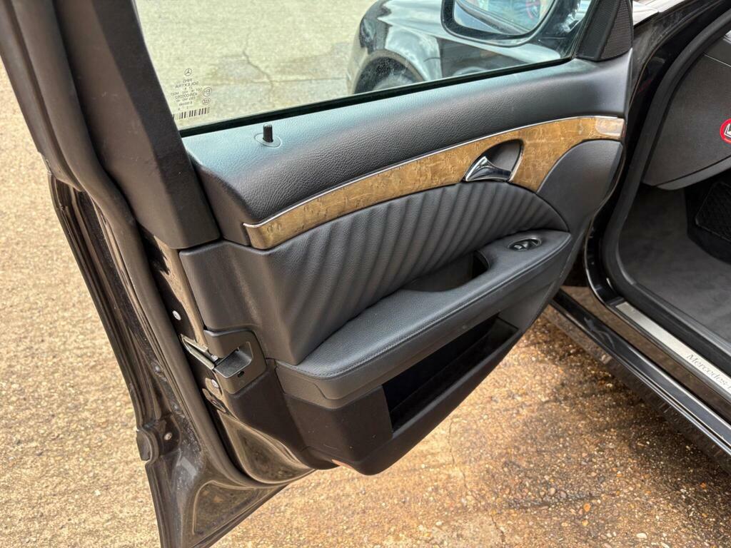 Mercedes-Benz E Class 2.1L E220 Avantgarde Cdi Estate Au Black #16