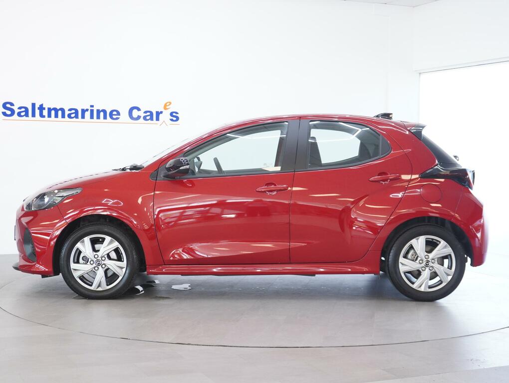 Mazda 2 Exclusive-line 116 Ps UXZ9410 Red #4