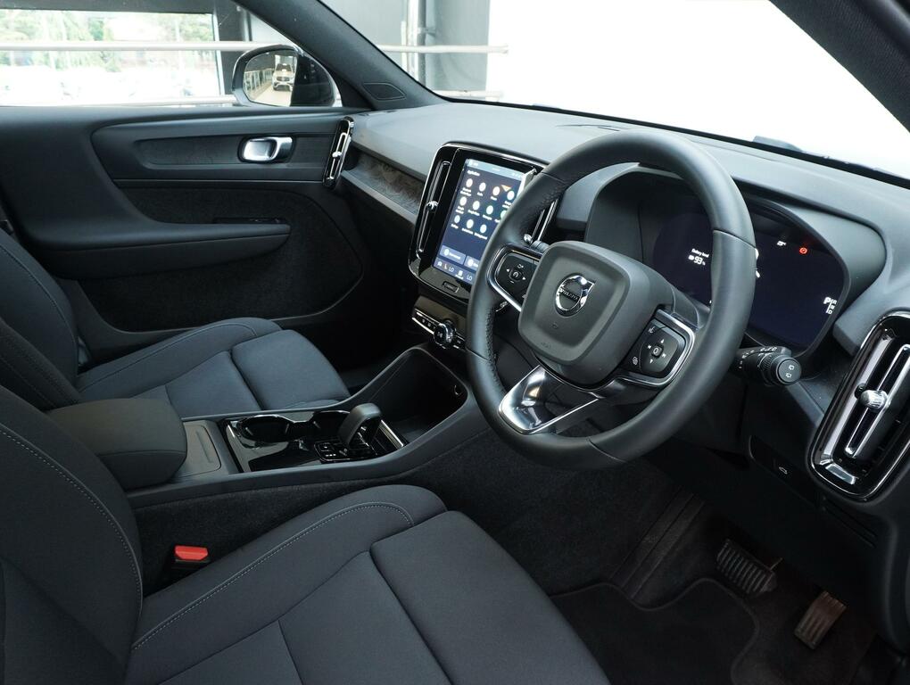 Volvo XC40 Recharge 69Kwh Plus Suv Rwd 238 Black #3