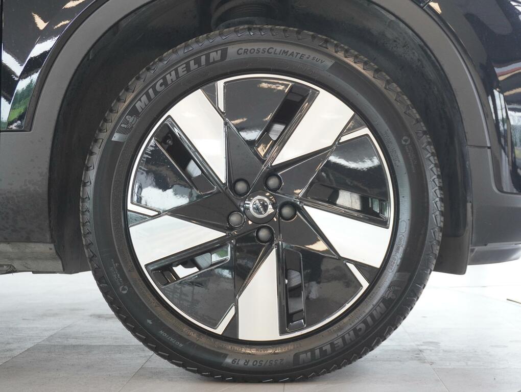 Volvo XC40 Recharge 69Kwh Plus Suv Rwd 238 Black #2