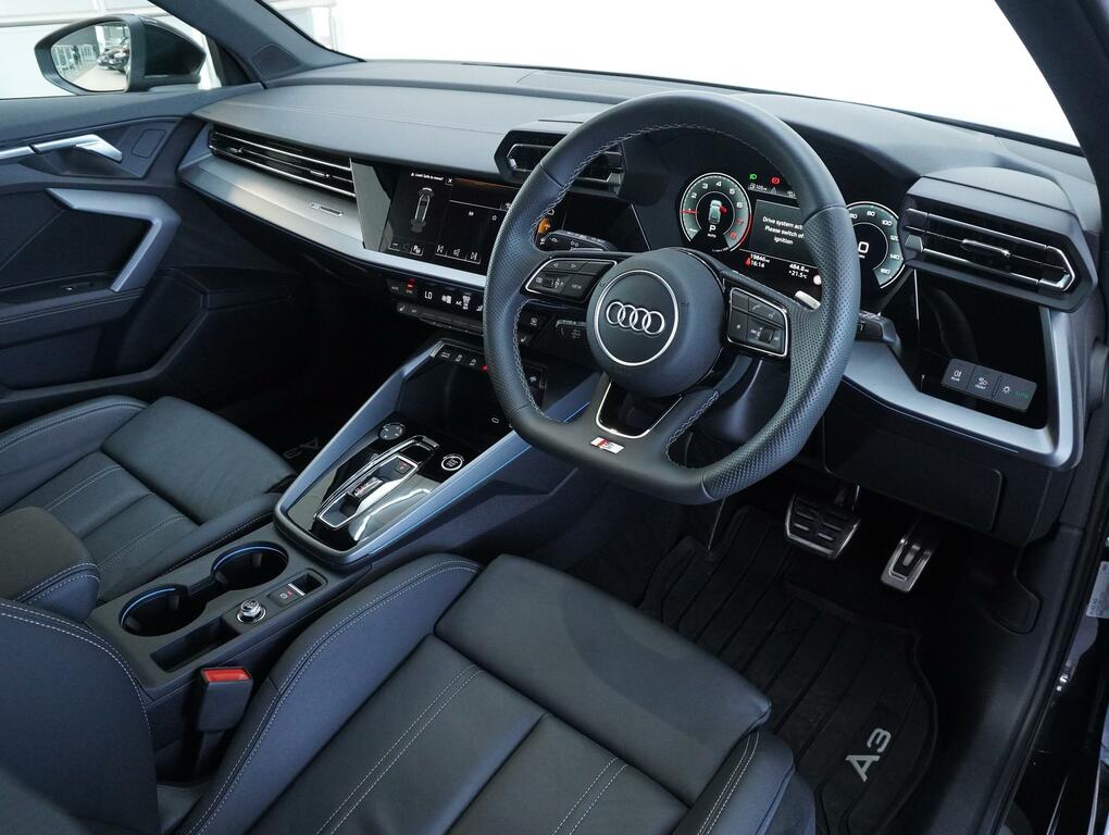 Audi A3 1.5 Tfsi 30 S Line Sportback S Tronic E ISZ8364 Black #3