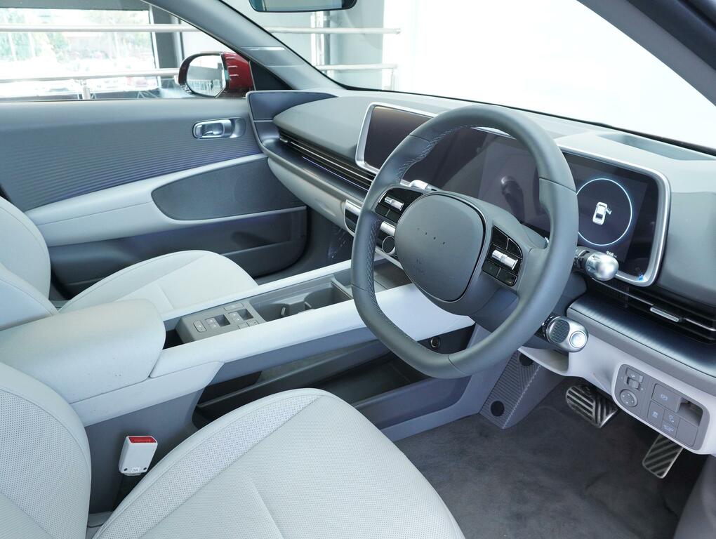 Hyundai Ioniq 6 77.4Kwh Ultimate Saloon 228 Ps Red #3