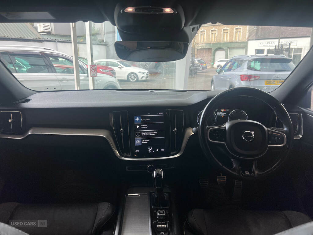 Volvo V60 D3 Momentum Pro Sunroof, Park Assist Heate Grey #12