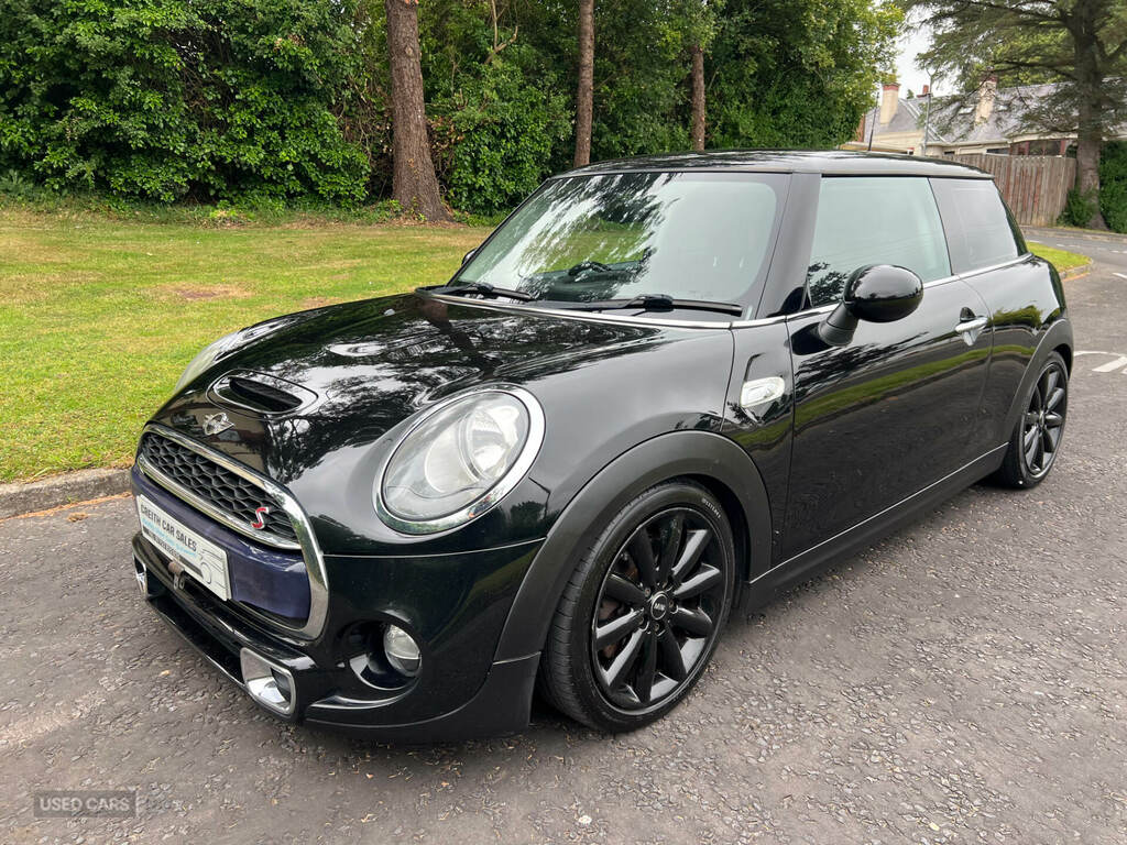 Mini Hatch 2.0 Cooper S Black