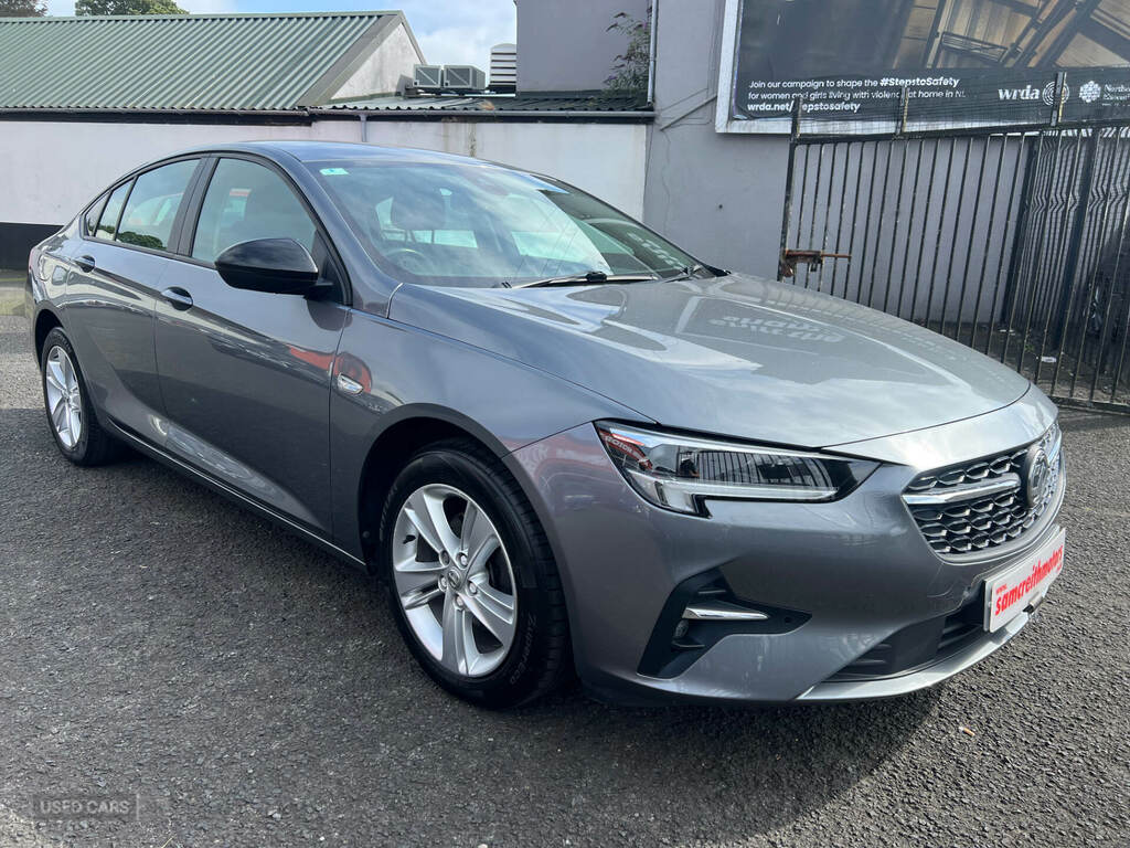 Vauxhall Insignia 1.5 Turbo D Se Nav Grey