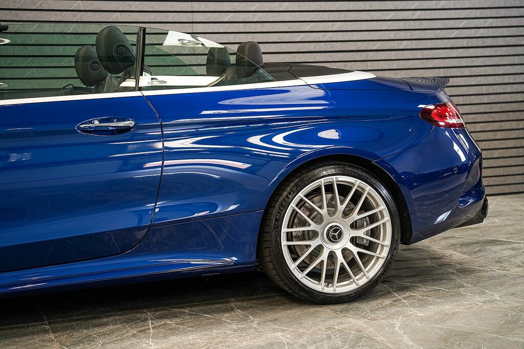 Mercedes-Benz C Class C63 V8 Biturbo Amg Blue #4