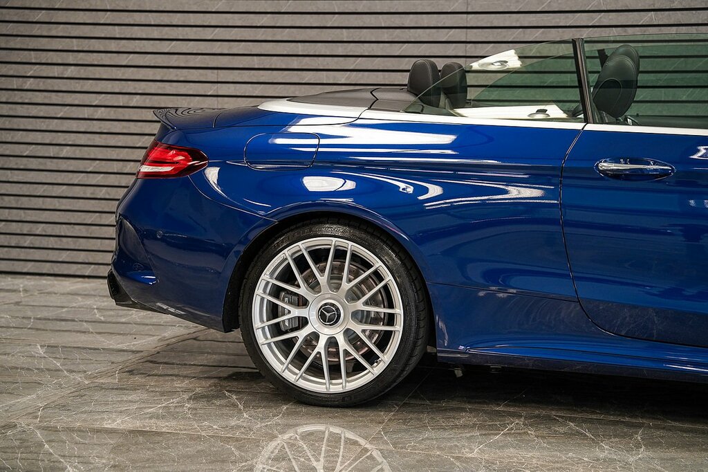 Mercedes-Benz C Class C63 V8 Biturbo Amg Blue