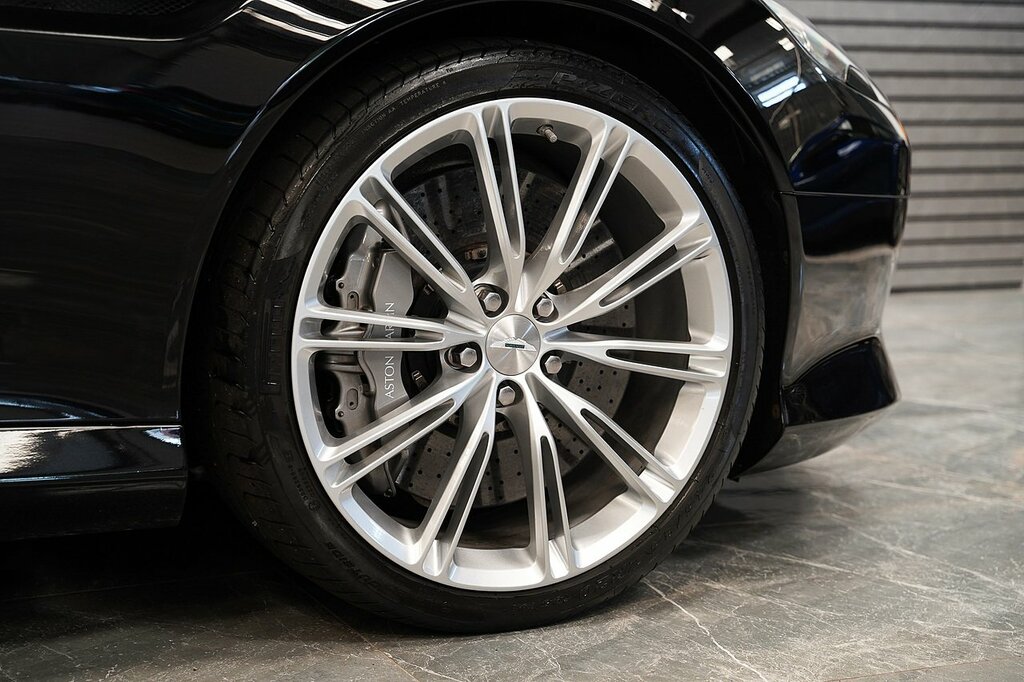 Aston Martin DB9 V12 Black #4