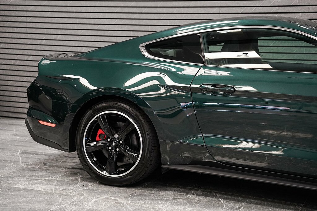 Ford Mustang V8 Bullitt Green #3